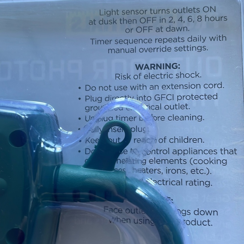 NEW ProEssentials Outdoor PhotoCell Timer Outlet Automatic Sensor Holiday Lights - Picture 8 of 9